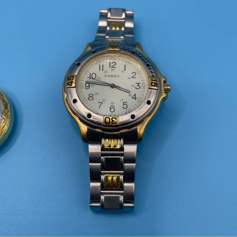 Lot of 3 Vintage Fossil & Skagen Watches – Non Working AS-IS ⌚️⏱️ - Picture 2 of 11